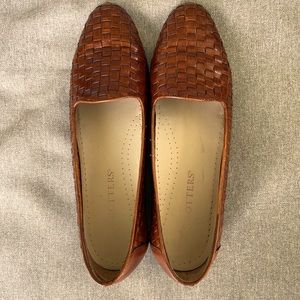 Trotters Brown Woven Leather Flats